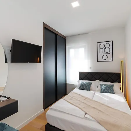 Apartment Latitude 44