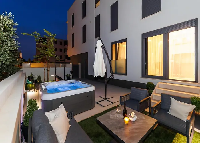 Latitude 44 Zadar
