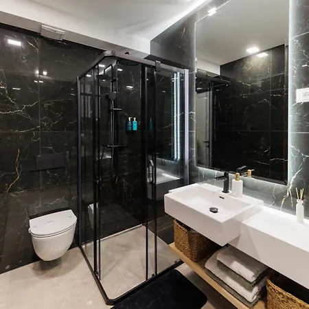 Latitude 44 * Zadar