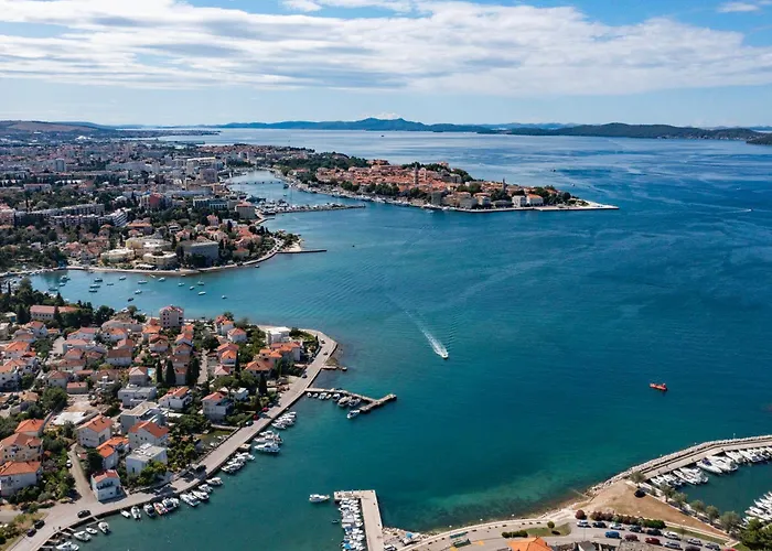 Latitude 44 Apartman