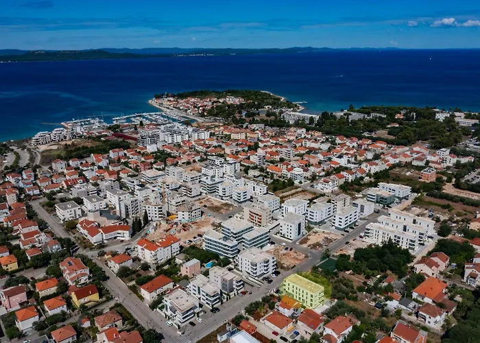 Latitude 44 Apartman *