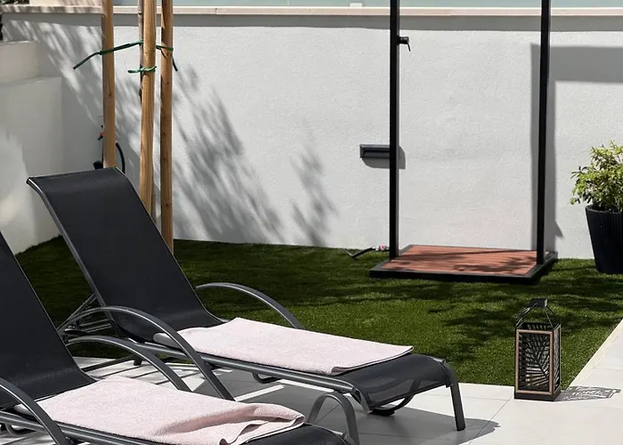 Latitude 44 Apartman Zára